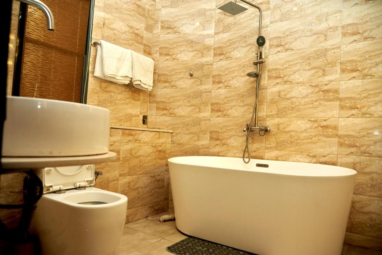Mayfair Hotel Maitama อาบูจา ภายนอก รูปภาพ