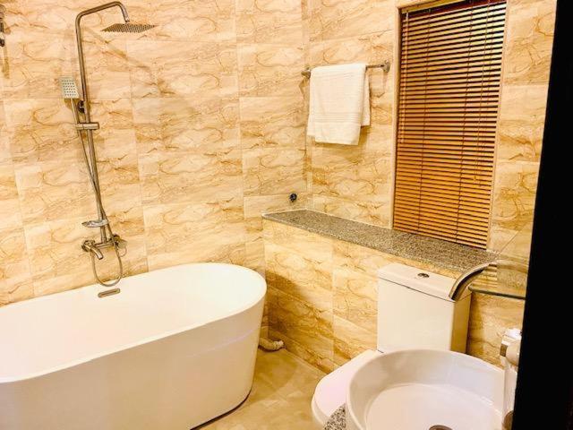 Mayfair Hotel Maitama อาบูจา ภายนอก รูปภาพ