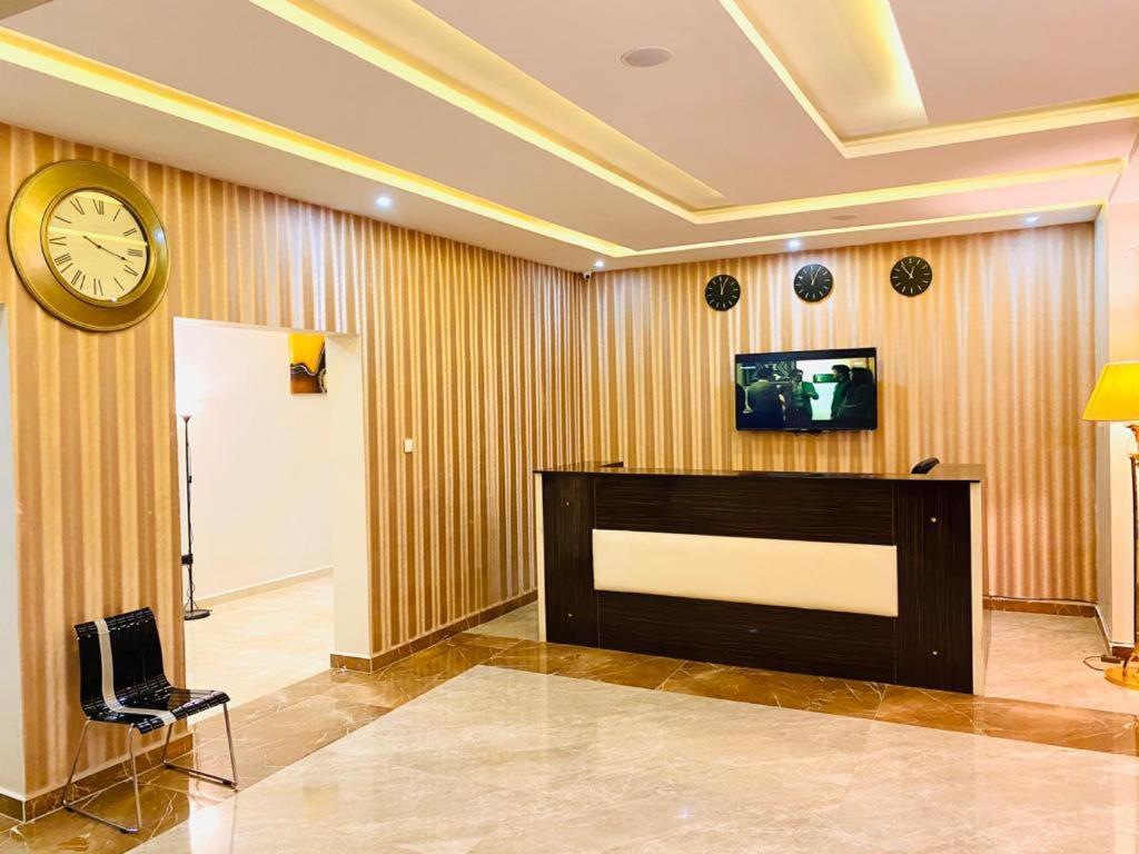 Mayfair Hotel Maitama อาบูจา ภายนอก รูปภาพ
