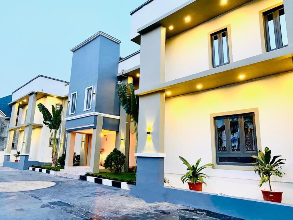 Mayfair Hotel Maitama อาบูจา ภายนอก รูปภาพ